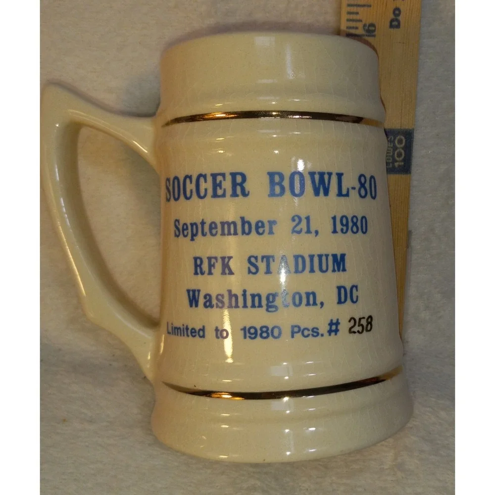 Vintage 1980 Soccer Bowl '80 Commemorative Stein Mug – #259/1980 - VG!  Cosmos